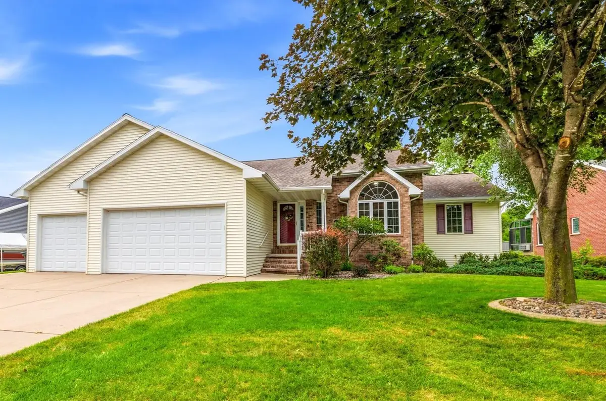 1569 REDSTONE TRAIL, Green Bay, WI 54313 - #1
