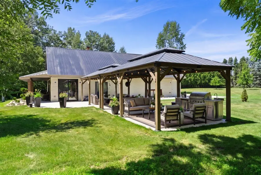 E1230 BOLT ROAD, Denmark, WI 54208 - #2