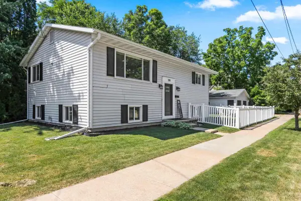 919 E TENNESSEE AVENUE, Oshkosh, WI 54901