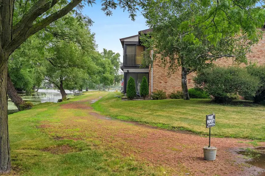 288 CAMPBELL ROAD  #UNIT B, Oshkosh, WI 54902 - #3