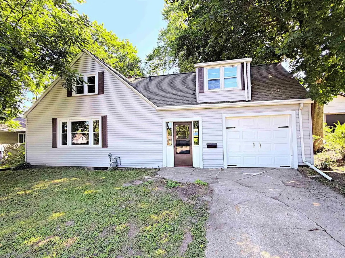 603 LEAVENS AVENUE, Sheboygan Falls, WI 53085 - #1