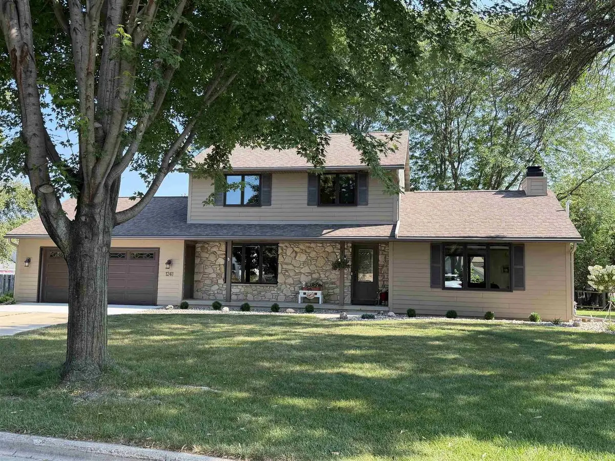 1241 DOVER LANE, Green Bay, WI 54313 - #1