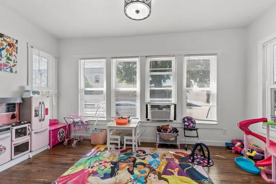 120 E PACIFIC STREET, Appleton, WI 54911 - #2