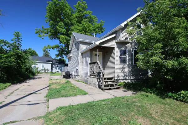 1407 N MAIN STREET, Oshkosh, WI 54901