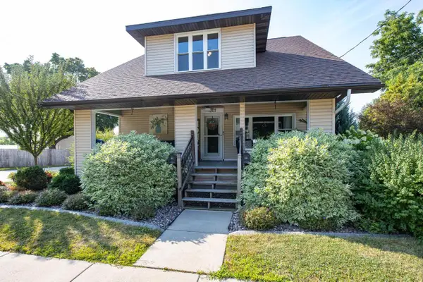 1007 E MAIN STREET, Little Chute, WI 54140