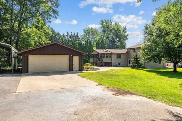 N3868 MOSQUITO HILL ROAD, New London, WI 54961