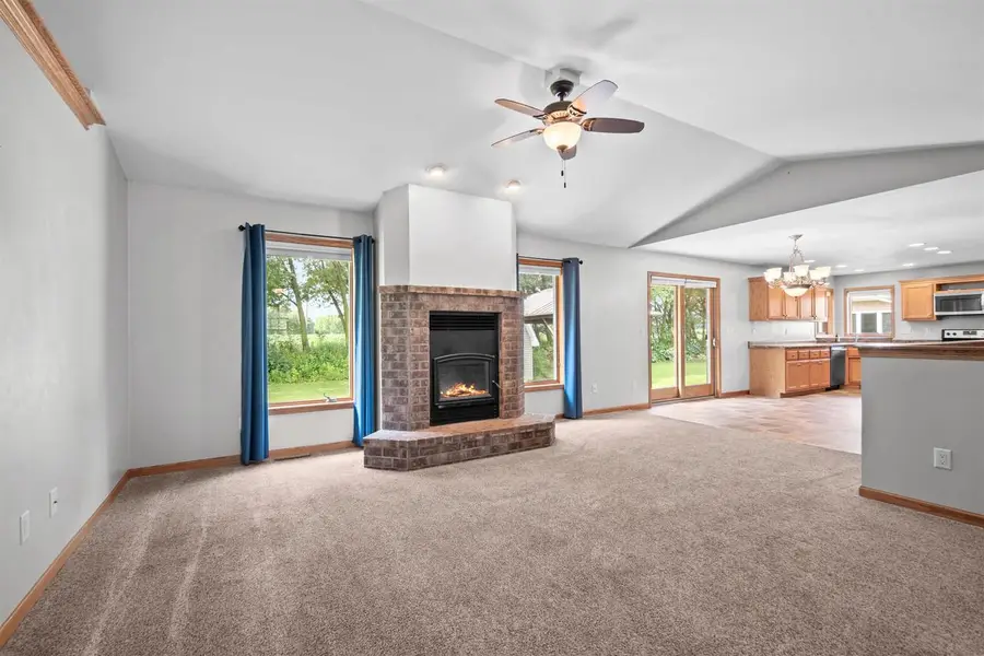290 ROYAL ST PATS DRIVE, Wrightstown, WI 54180 - #3