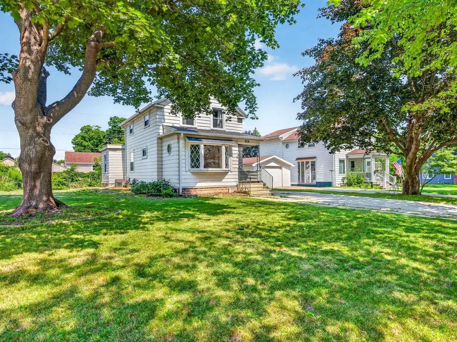 919 GRIGNON STREET, Kaukauna, WI 54130 - #2