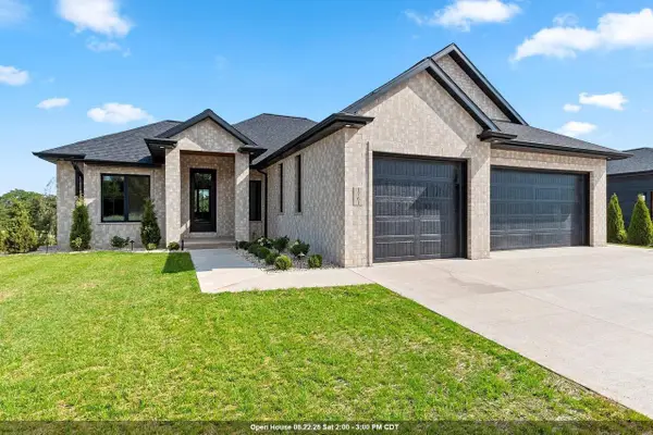 1761 BOBBY JONES DRIVE, De Pere, WI 54115