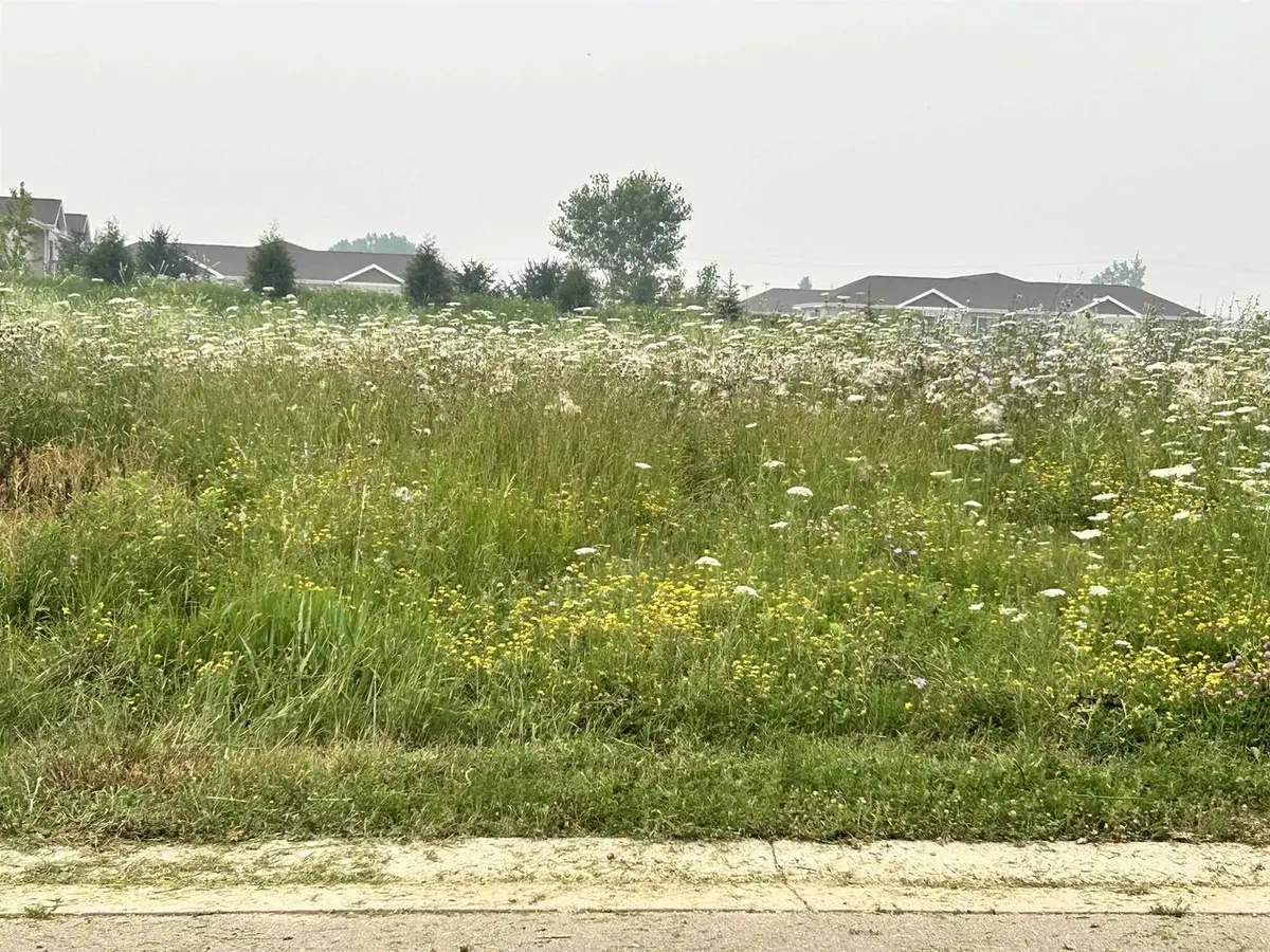 PRAIRIE LAKE CIRCLE, Neenah, WI 54956 - #1