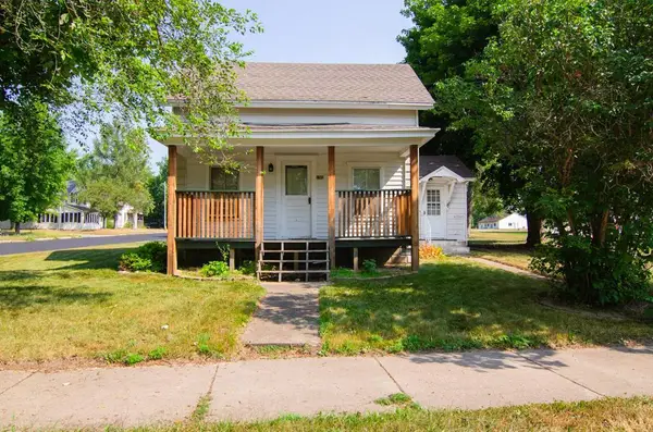 190 MILL STREET, Iola, WI 54945
