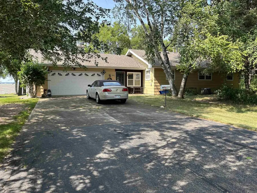 8666 CTY RD B, Winneconne, WI 54986 - #3