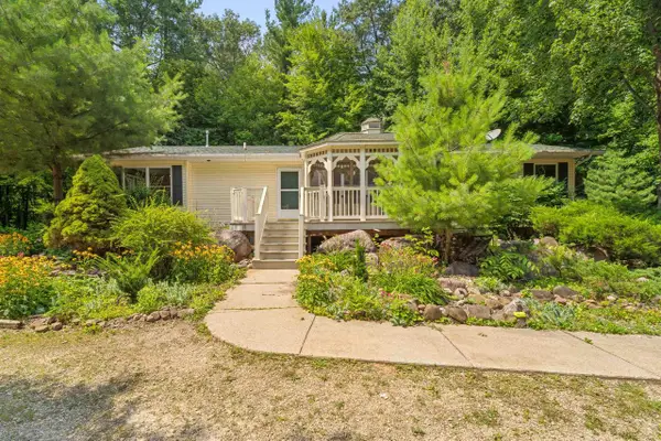 9472 HOPI LANE, Fremont, WI 54940