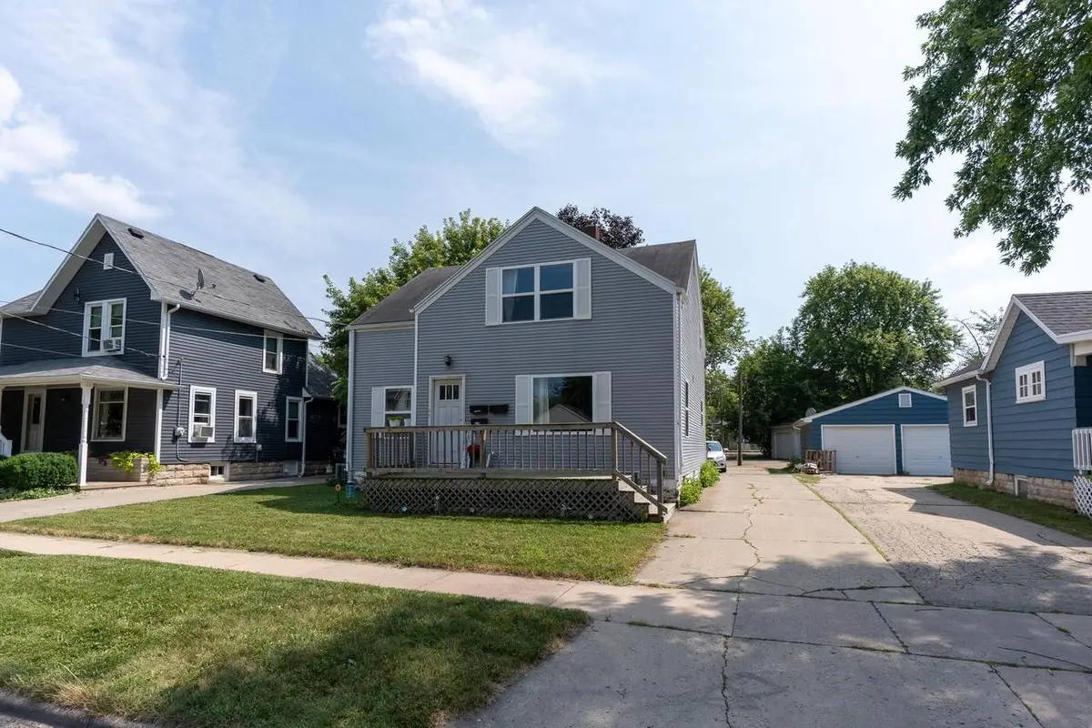 325 E HANCOCK STREET, Appleton, WI 54911 - #1