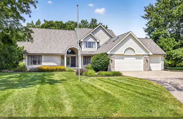 2928 E RIDGE PLACE, Neenah, WI 54956