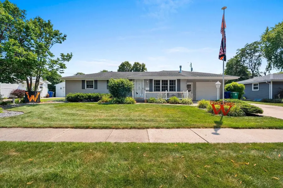 1015 ESTES DRIVE, De Pere, WI 54114 - #2