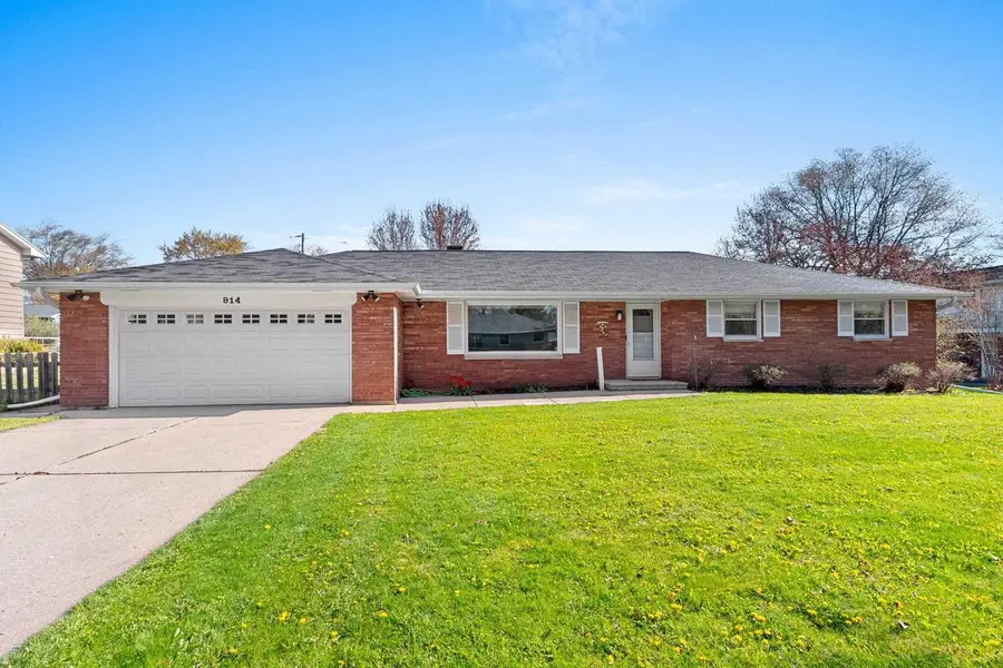 914 RASMUSSEN PLACE, Green Bay, WI 54304 - #3
