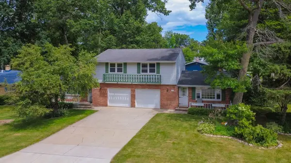 1439 SPRINGDALE LANE, Green Bay, WI 54304