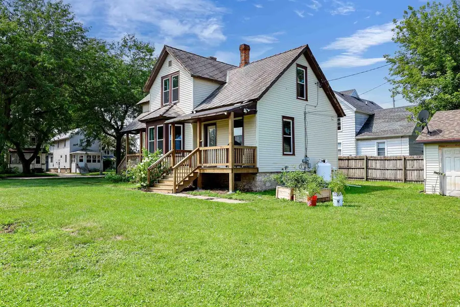 115 W SCOTT STREET, Fond Du Lac, WI 54935 - #3