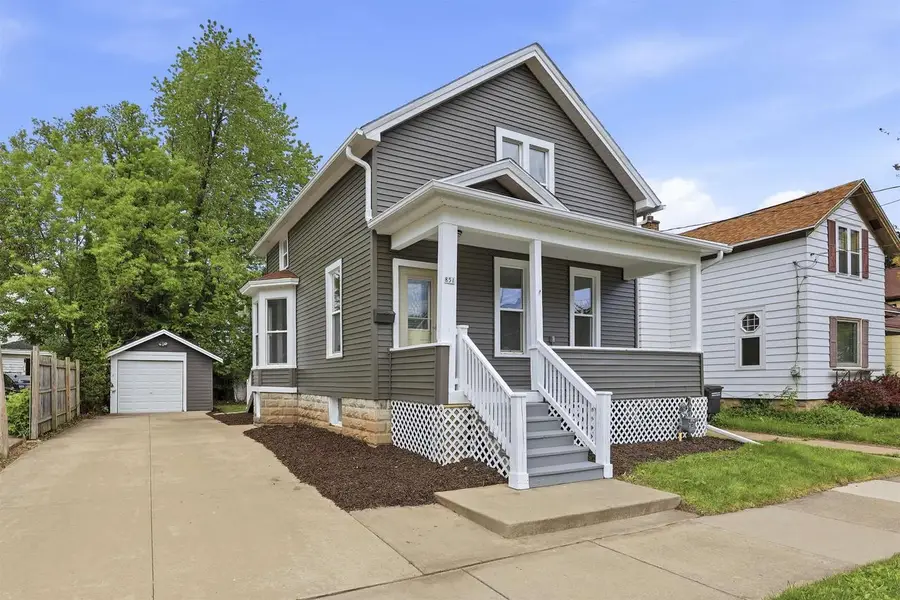 851 FRANKLIN STREET, Oshkosh, WI 54901 - #2
