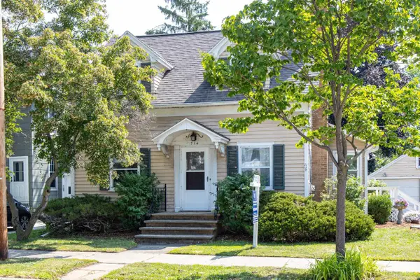 714 N ONEIDA STREET, Appleton, WI 54911