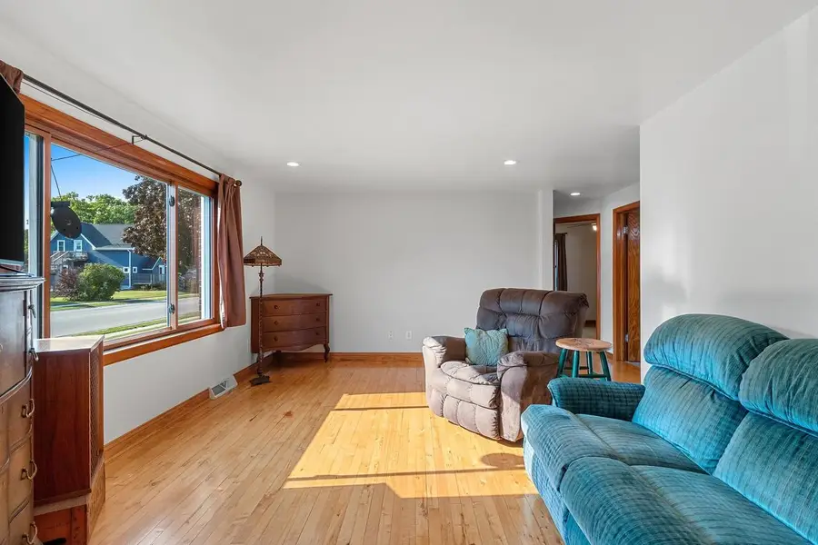 916 1ST STREET, Kewaunee, WI 54216 - #3