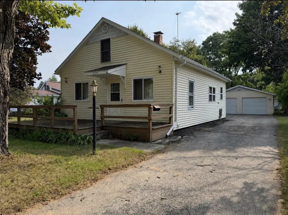 250 S BROWN AVENUE, Peshtigo, WI 54157 - #1