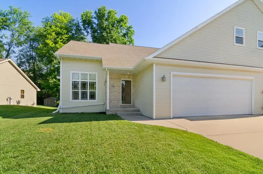 2292 SOUTHERN CROSS ROAD, Green Bay, WI 54303 - #2