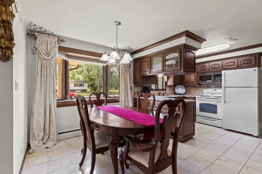 630 W CAPITOL DRIVE, Appleton, WI 54911 - #3