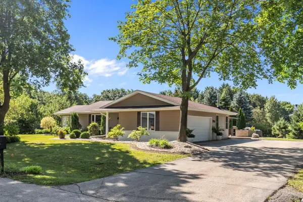 5771 ST IVES ROAD, Oshkosh, WI 54904