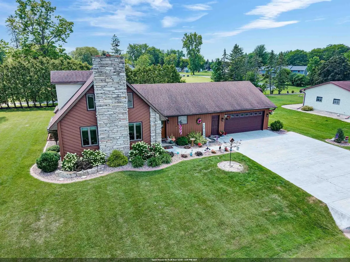 424 VAN DE LOO STREET, Kaukauna, WI 54130 - #1