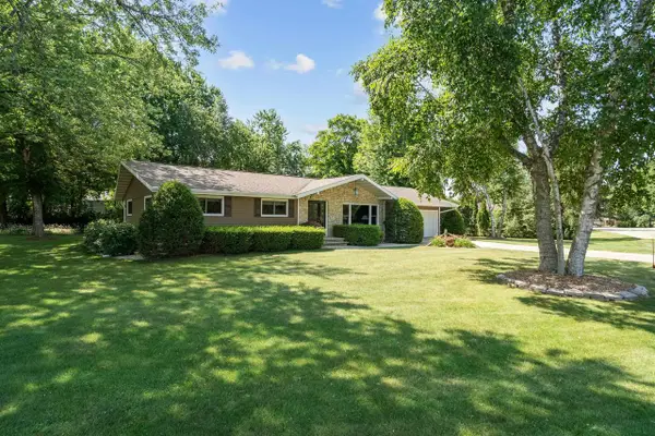 W6462 LAKEVIEW COURT, Menasha, WI 54952