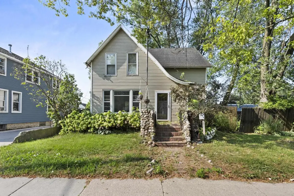 847 SHAWANO AVENUE, Green Bay, WI 54303 - #1