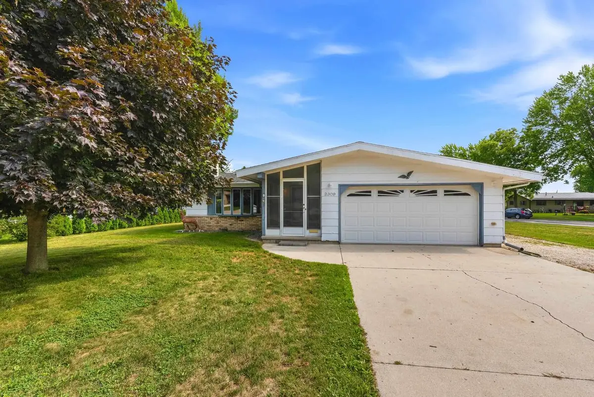 2309 MARY AVENUE, New Holstein, WI 53061 - #1