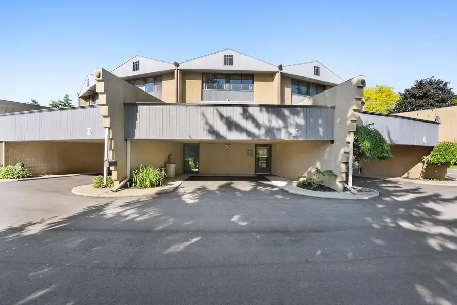 4545 W PINE STREET, Appleton, WI 54914 - #2