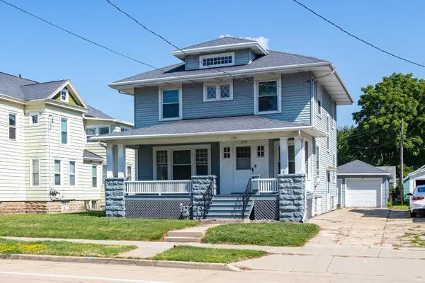 238 W IRVING AVENUE, Oshkosh, WI 54901