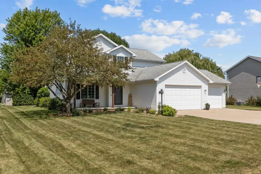 W5876 BLUE BONNET DRIVE, Appleton, WI 54915 - #2