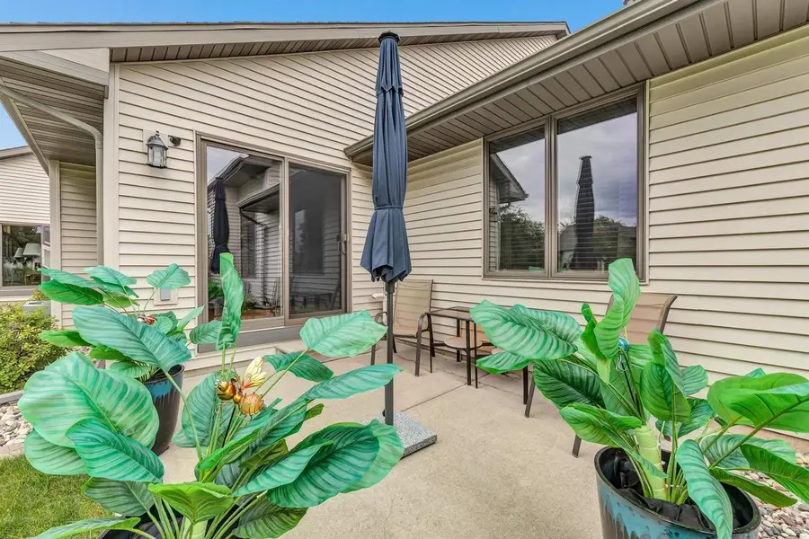 810 EAST RIVER DRIVE, De Pere, WI 54115 - #2