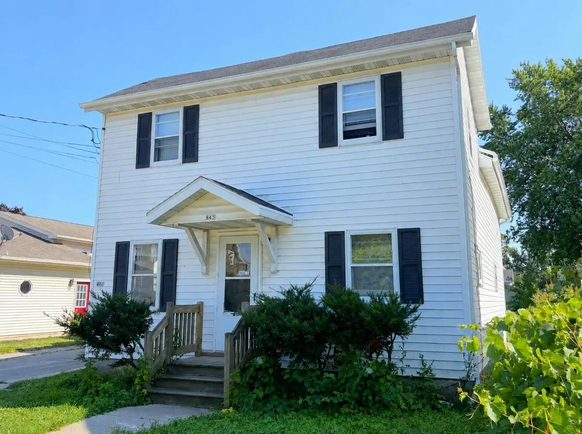 843 W 9TH AVENUE, Oshkosh, WI 54902 - #1