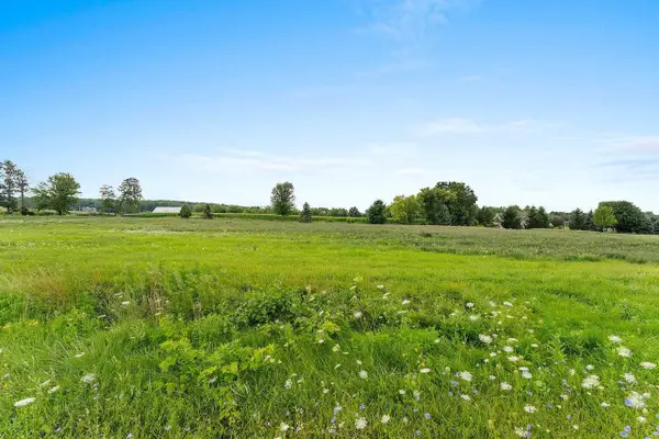 STORM VIEW COURT, Luxemburg, WI 54217