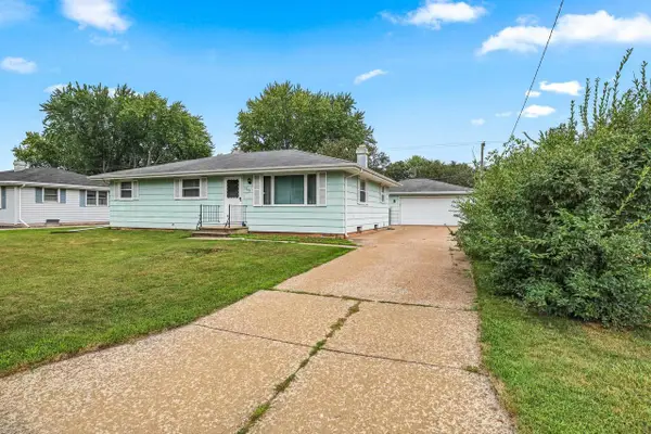 1146 HONEYSUCKLE LANE, Neenah, WI 54956
