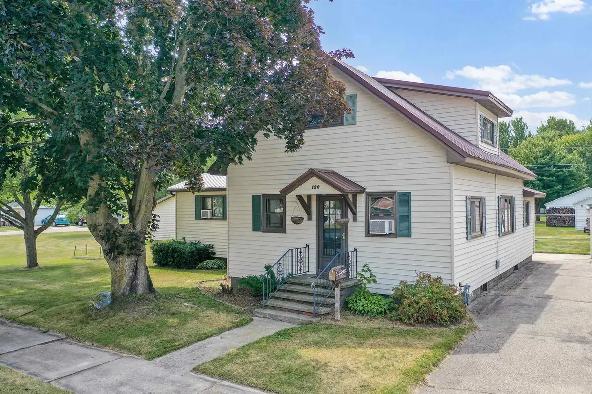 120 5TH STREET, Oconto, WI 54153 - #1