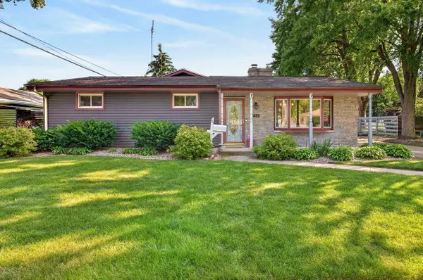 731 E HARDING DRIVE, Appleton, WI 54915