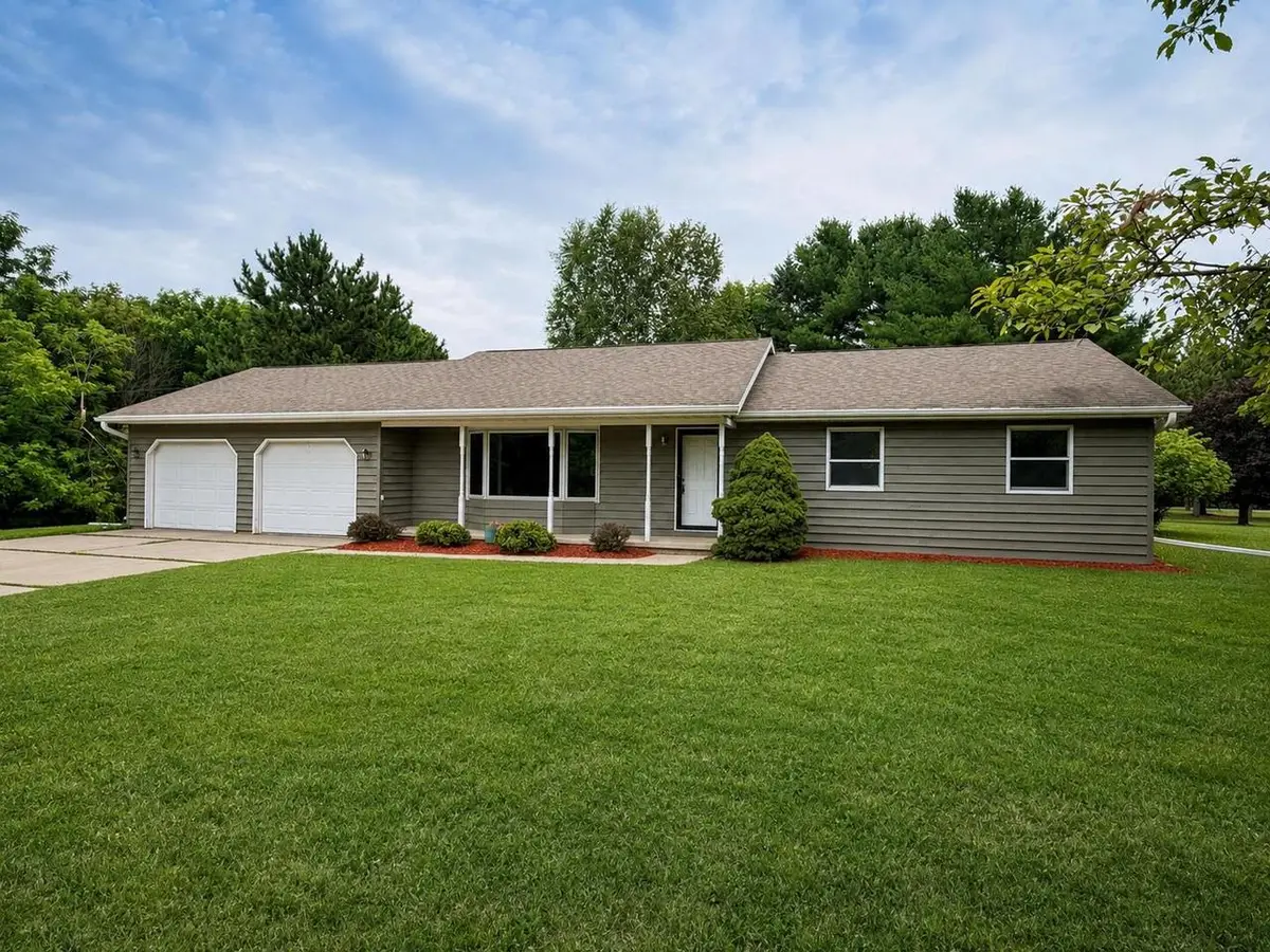 2100 WESTLINE ROAD, Green Bay, WI 54313 - #1