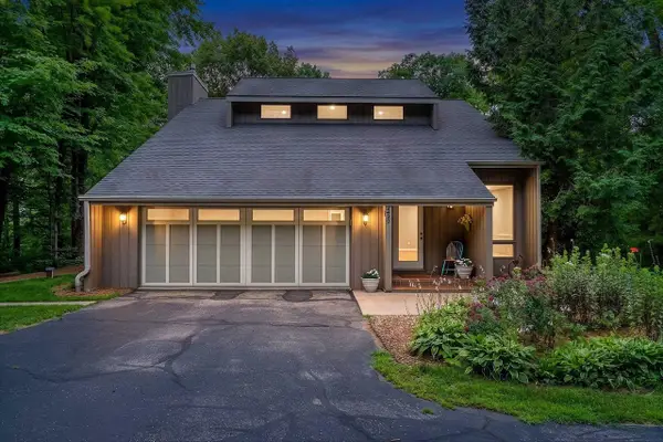 4430 COUNTRY AIRE COURT, Hobart, WI 54155