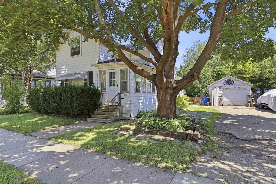 526 BOYD STREET, Oshkosh, WI 54901 - #3