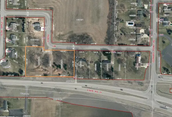 PIERCE LANE, Oshkosh, WI 54904