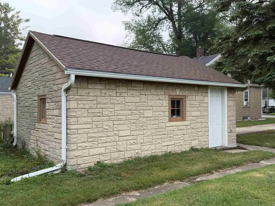 1541 ELM STREET, Green Bay, WI 54302 - #2