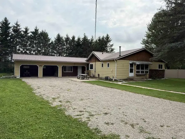 W4633 BUSS DRIVE, Cecil, WI 54111
