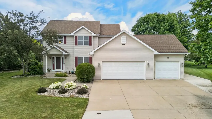 4718 W CHICORY LANE, Appleton, WI 54914 - #2